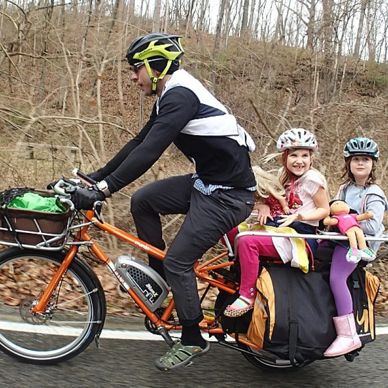 Les avantages du vélo cargo avec chargement arrière